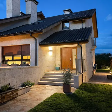 Casa A Pedreira, Con Jardin Y Garaje Дом отдыха *